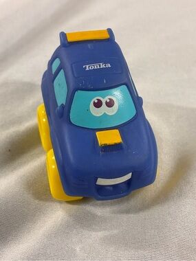 Hasbro/Tonka 2006 Blue Car C-082A